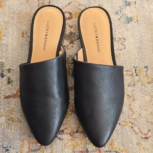 Lucky Brand Women's Sleek Black Soft Leather Flats Size 6  36 1/2 New Minimalist